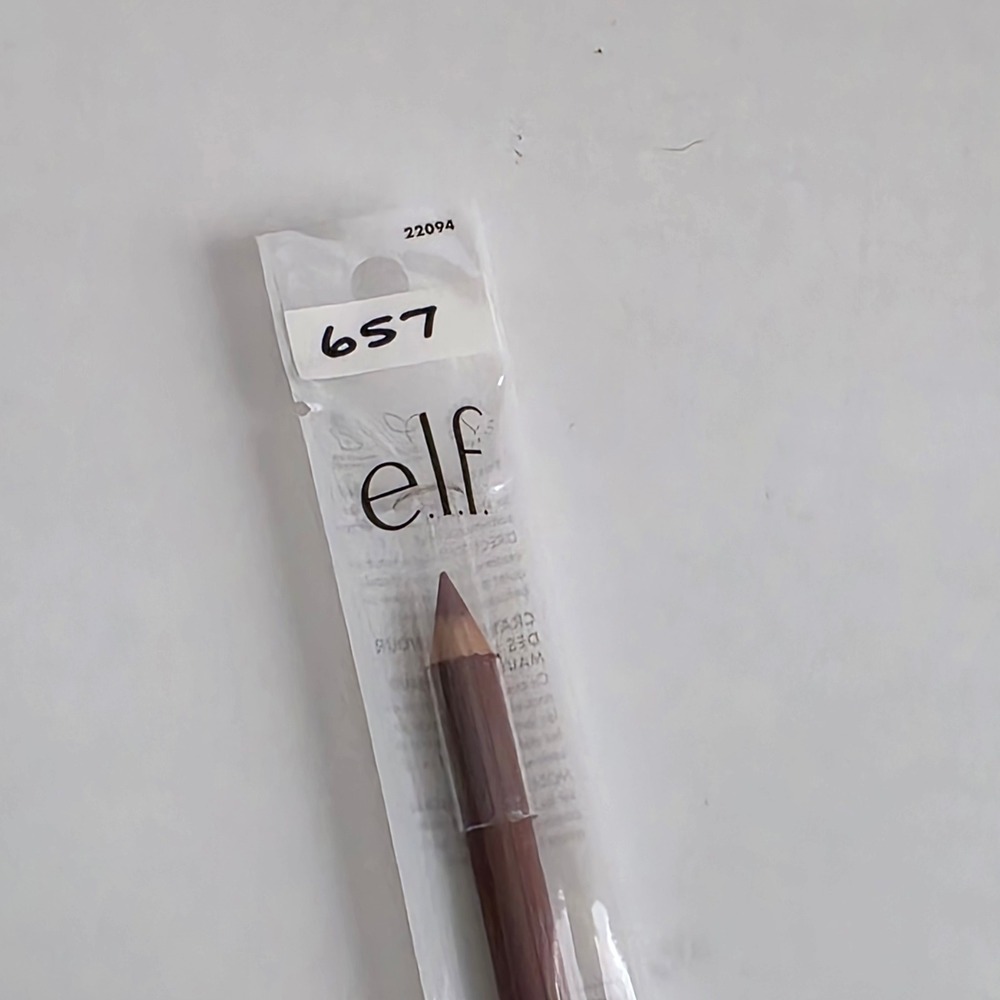 e.l.f. Cream Glide Lip Liner Mauve Aside Warm Rose Mauve 22094 NEW - Picture 7 of 7